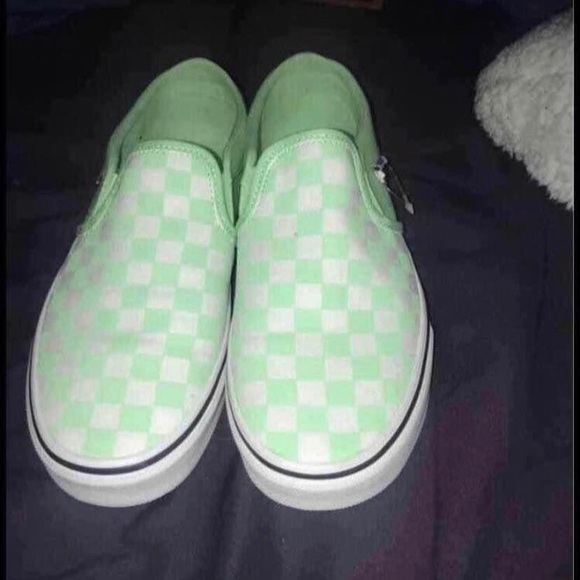 Vans - Picture 3 of 3